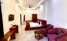 Shiva Kashi Inn